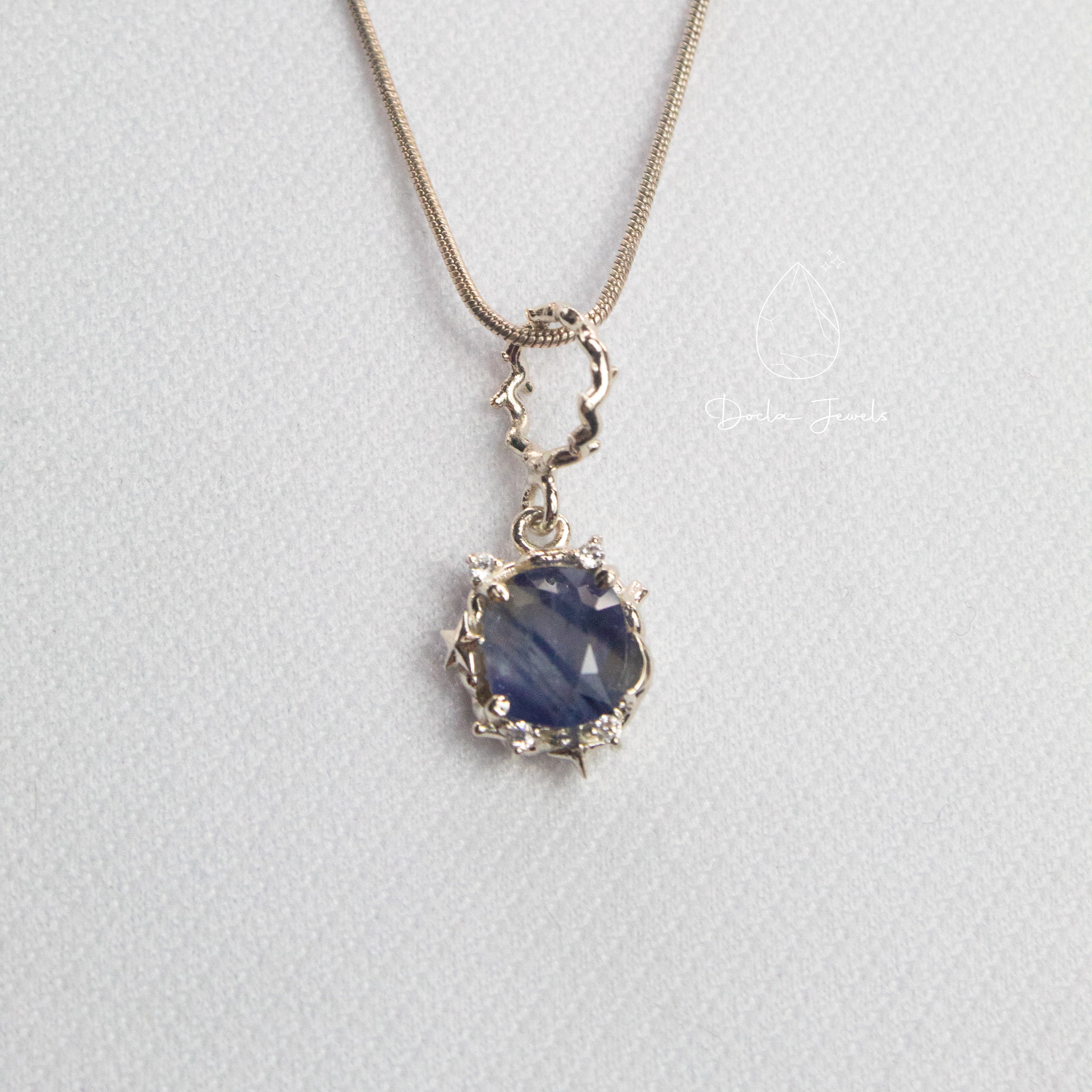 Petite Chaos Pendant