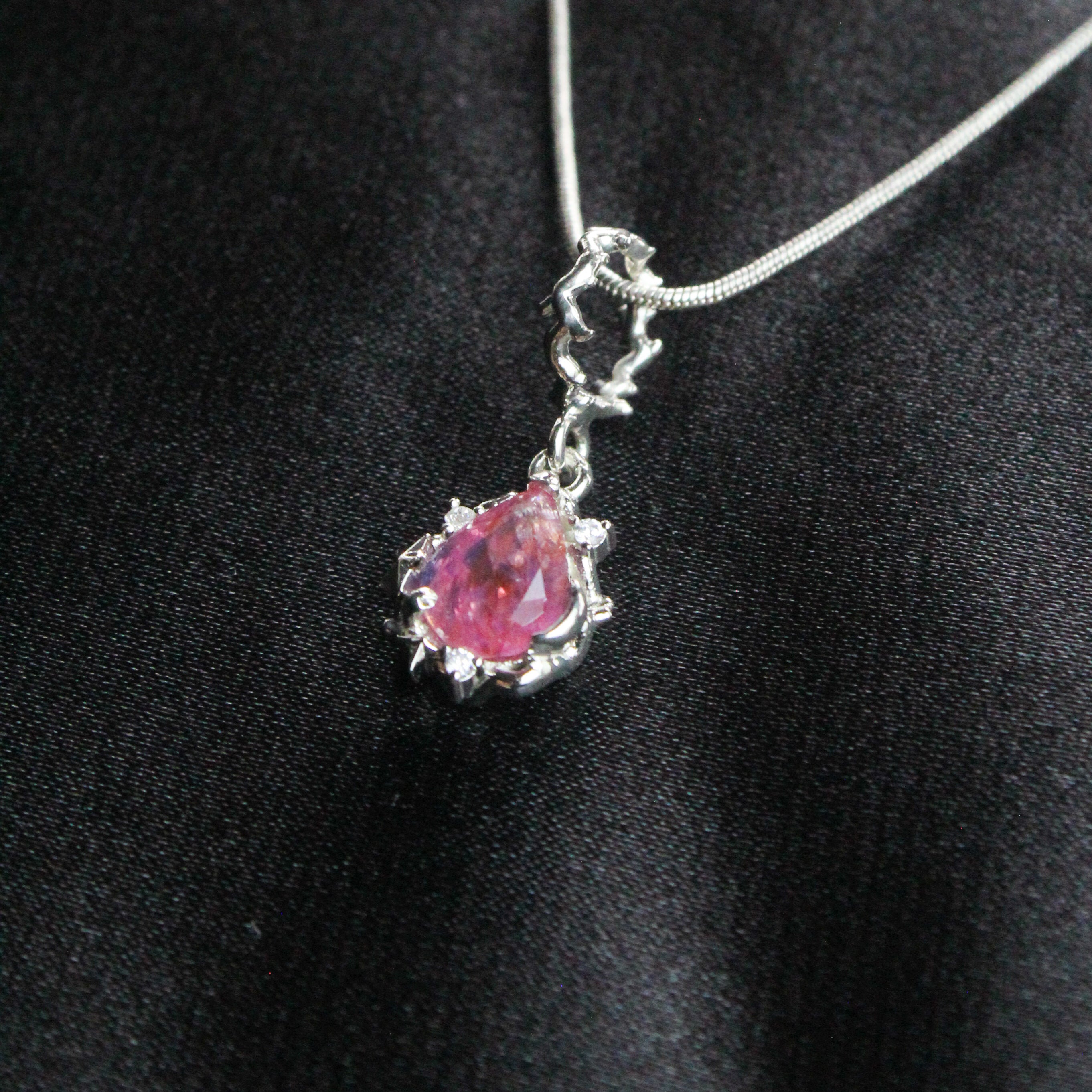 Petite Chaos Pendant