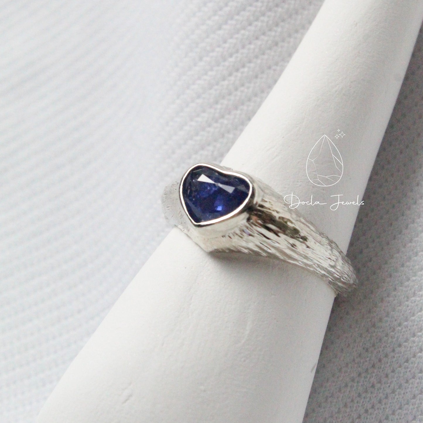 Heart of Oak Ring