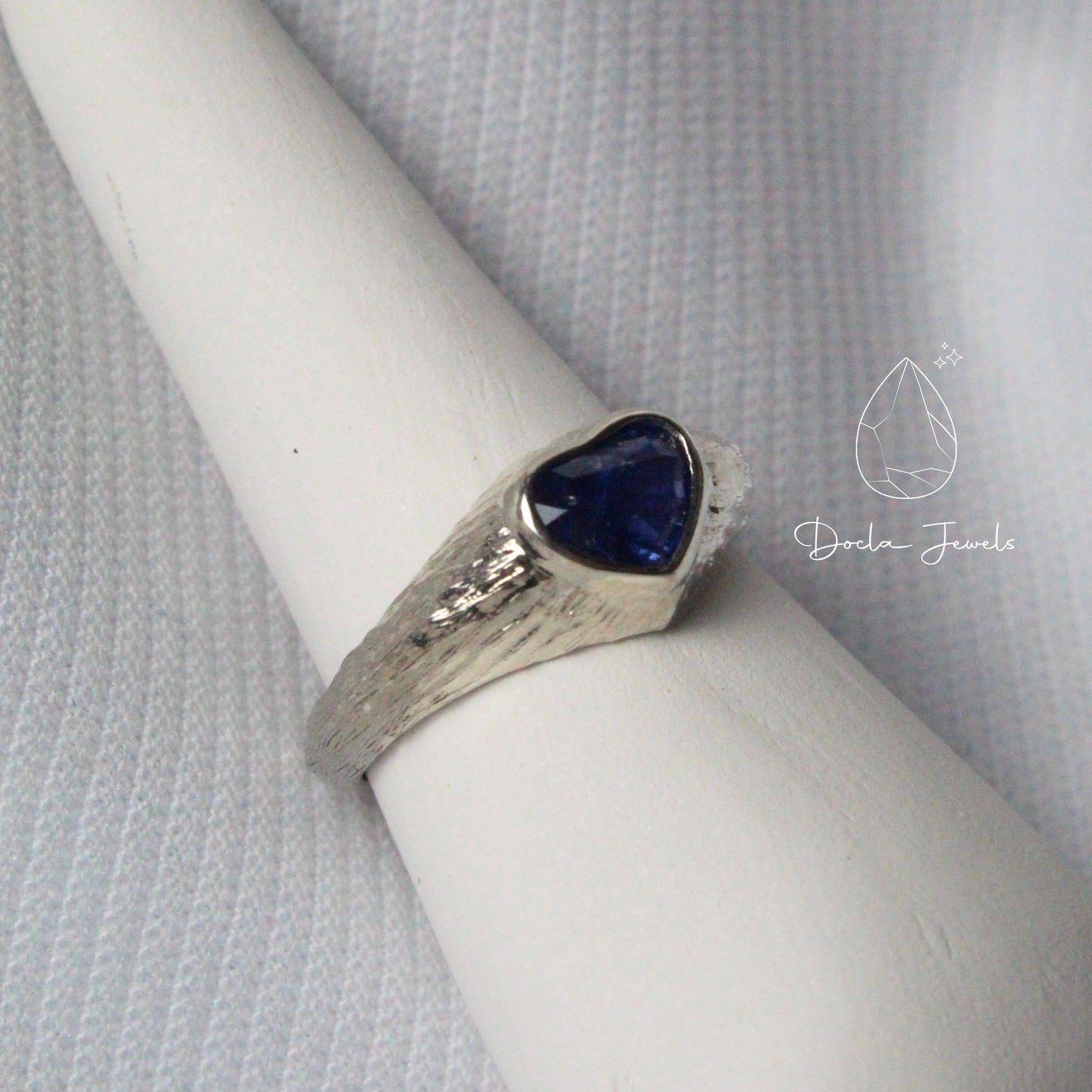 Heart of Oak Ring
