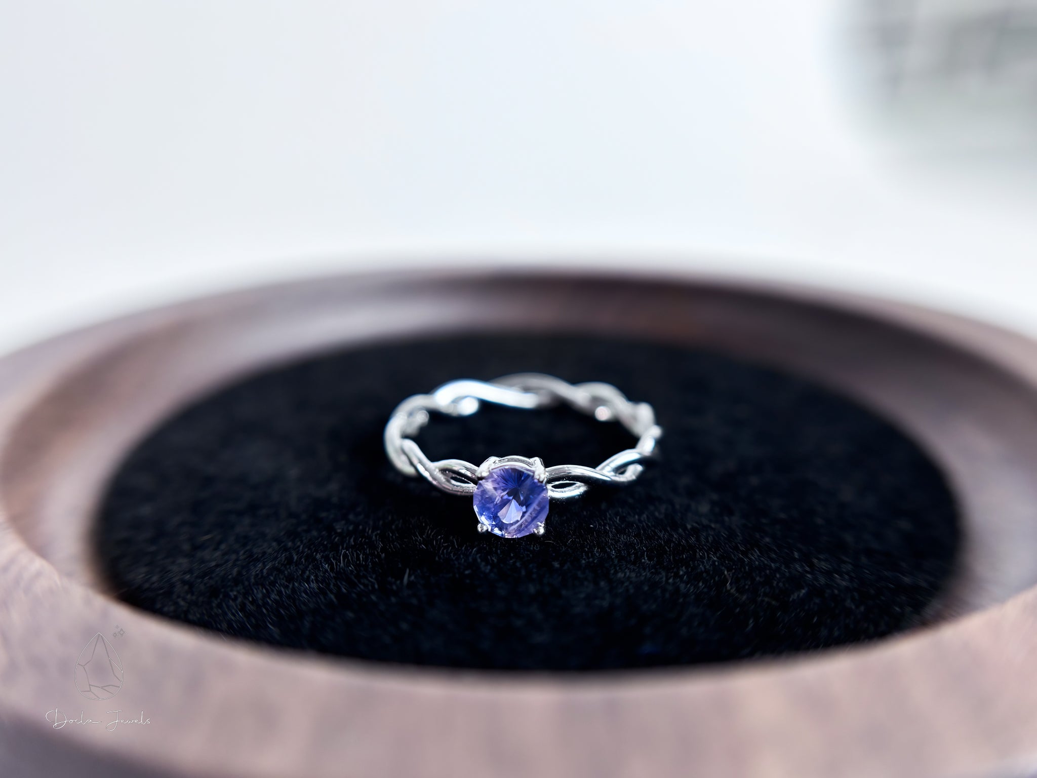 Minimalist Ring with Sapphire