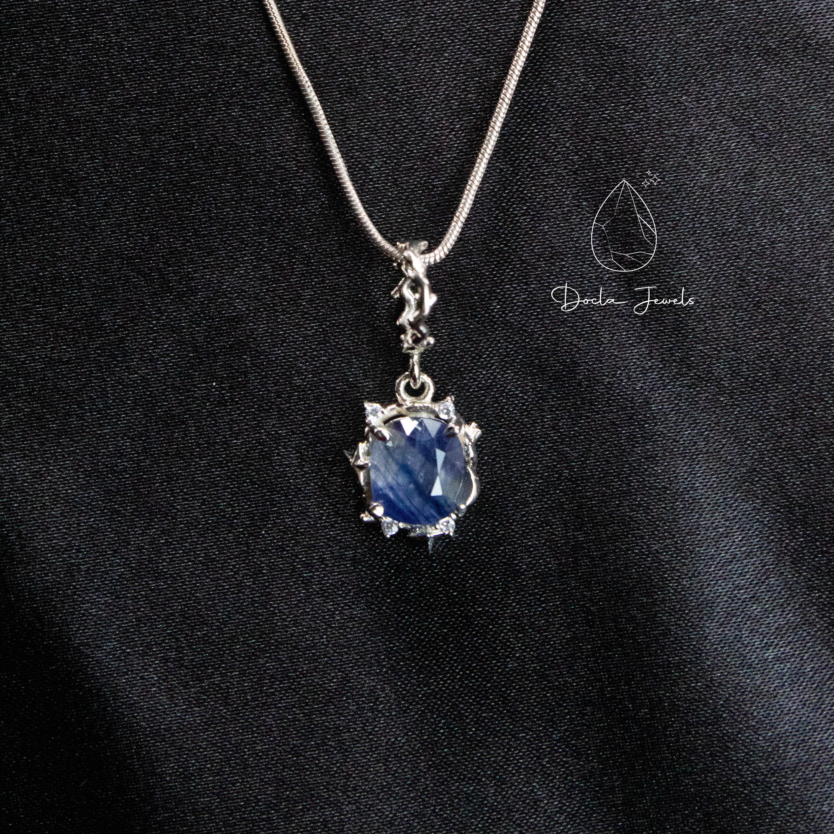 Petite Chaos Pendant